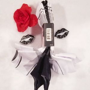 Marilyn Monroe Accessories - 💋Marilyn Monroe Soft Touch Low Cut Socks Marilyn Monroe Accessories - 💋Marilyn Monroe Soft Touch Low Cut Socks
